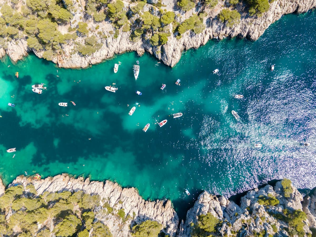 Puerto y costa de Marsella